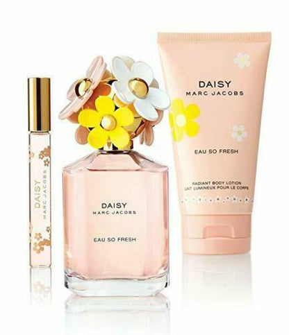 Marc Jacobs Daisy Eau So Fresh Gift Set - KIISAS Perfumes